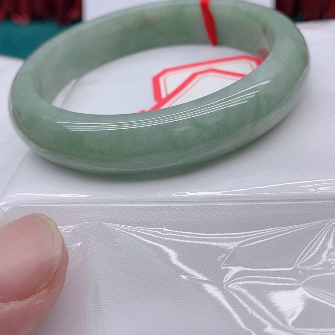 翡翠手镯未镶嵌丽**发52222222222