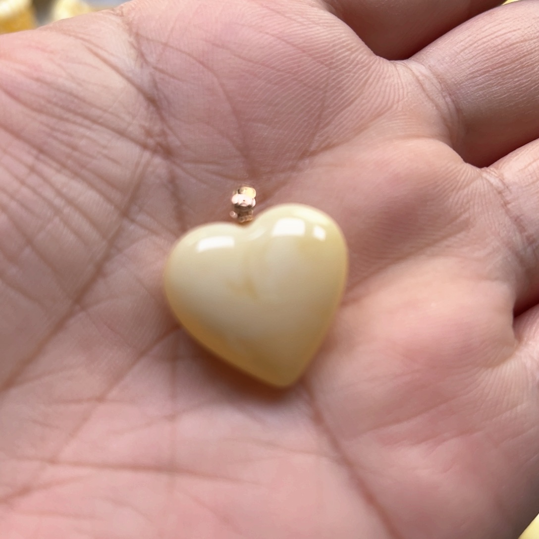 琥珀颈饰18K金镶嵌吊坠