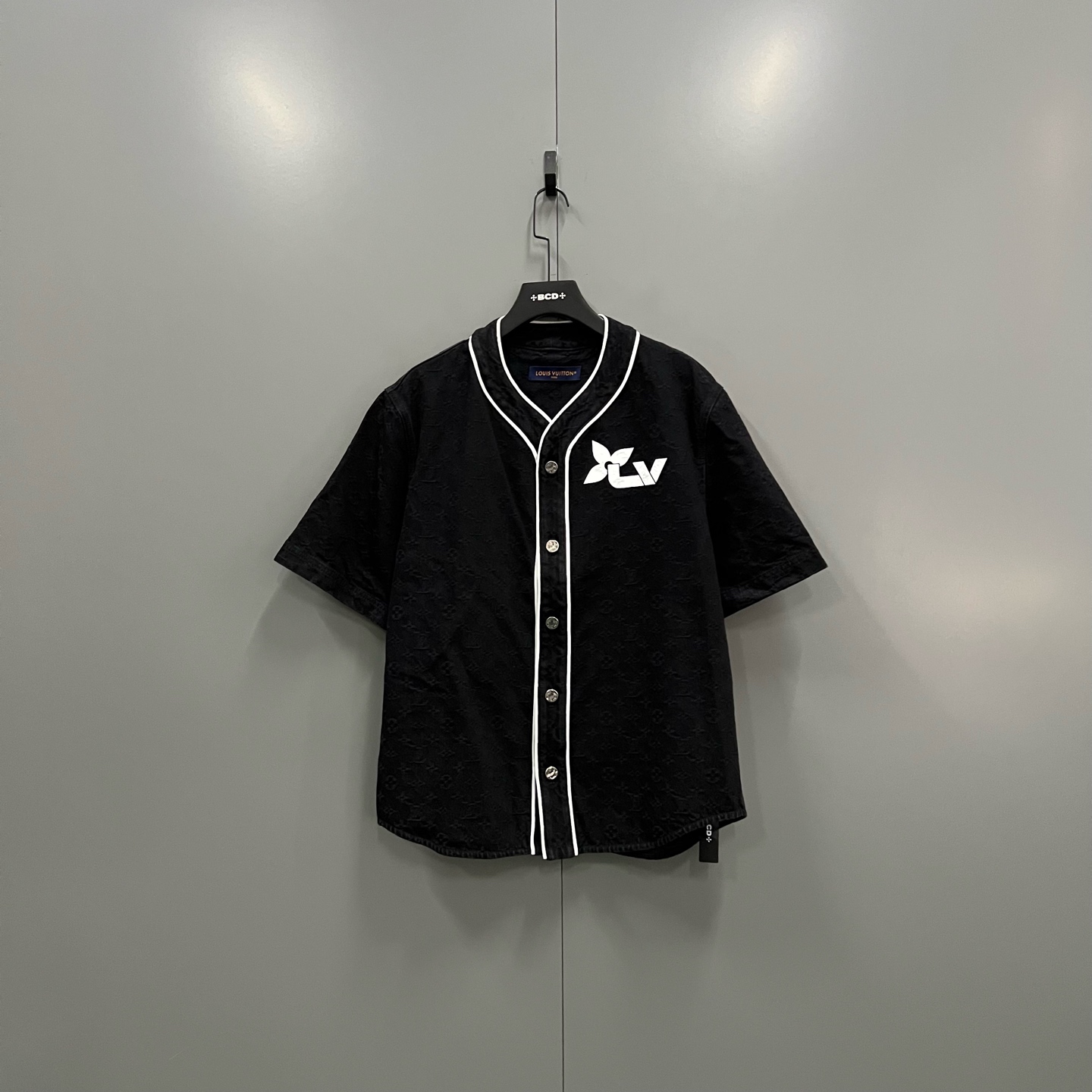99新 LouisVuitton/路易威登 J27  暗纹满印老花棒球衬衫 020817