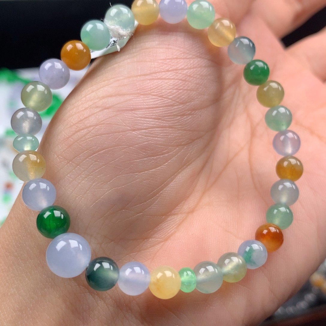 未镶嵌翡翠手链卡