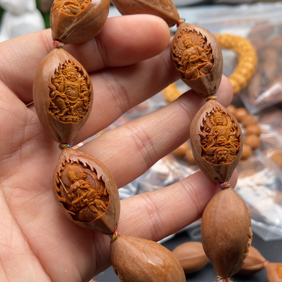 橄榄核吊坠猴头蛇尾