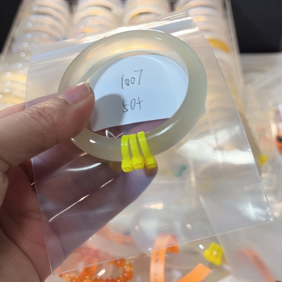 手镯玛瑙/玉髓未镶嵌B****，1007