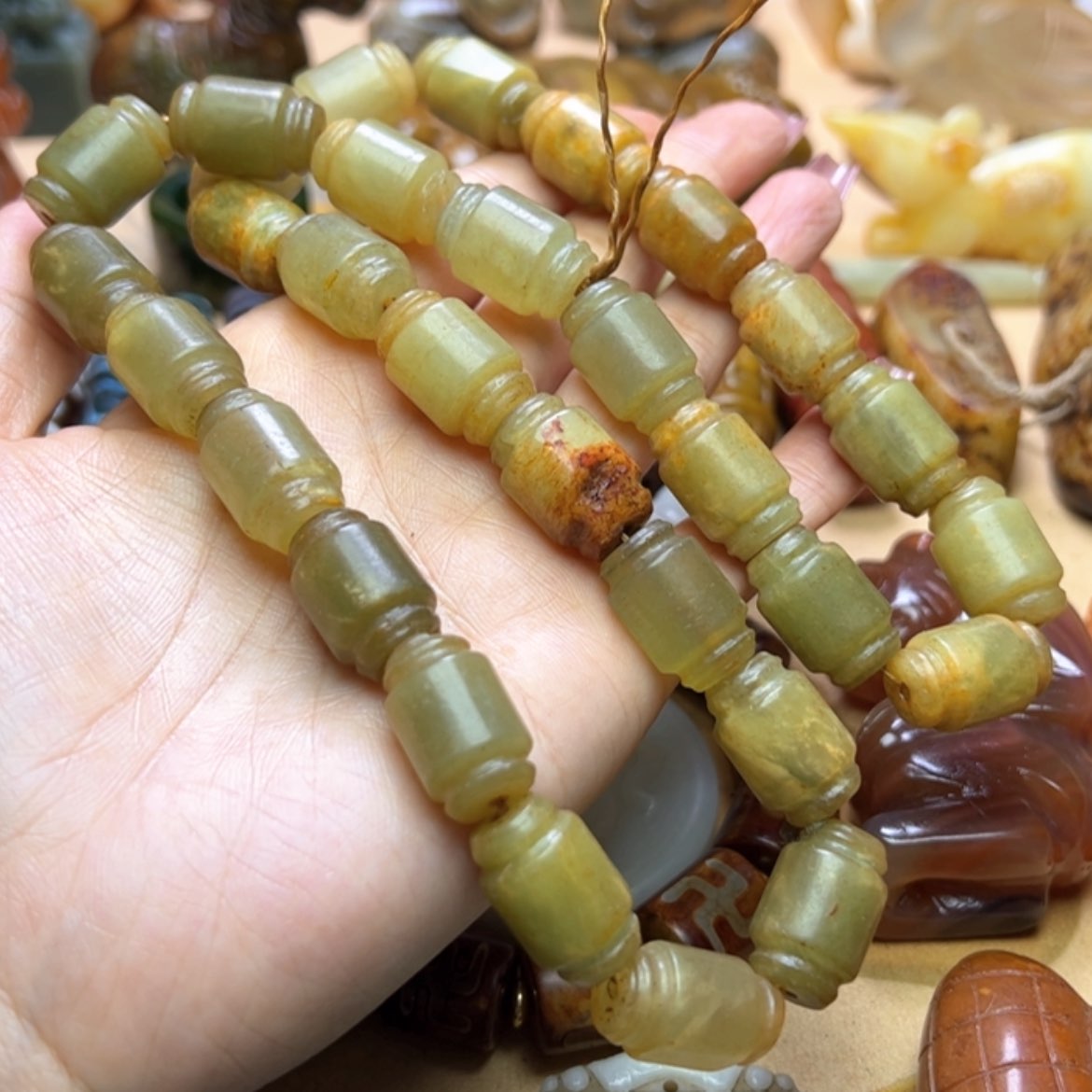 【闪购商品】蛇纹石玉颈饰未镶嵌