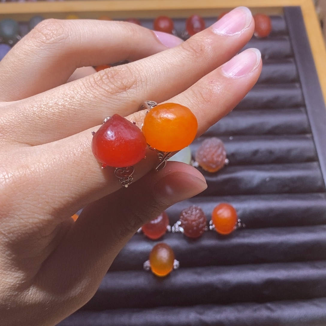 萍***逢玛瑙/玉髓合金戒指