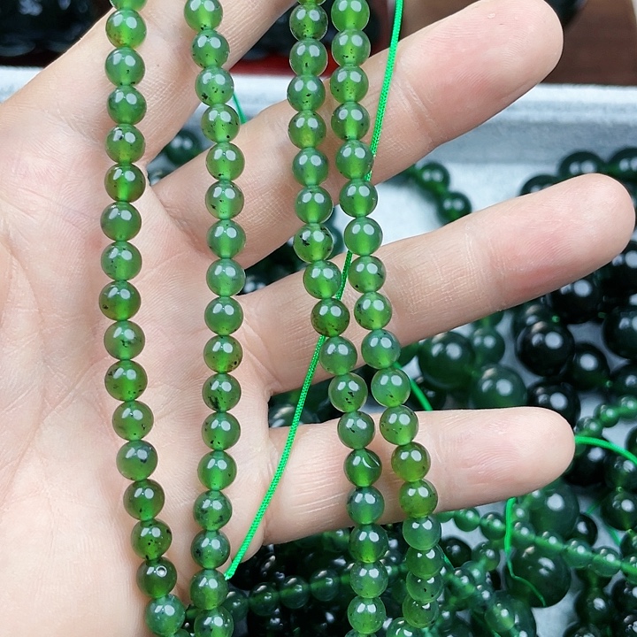 蛇纹石玉未镶嵌挂件