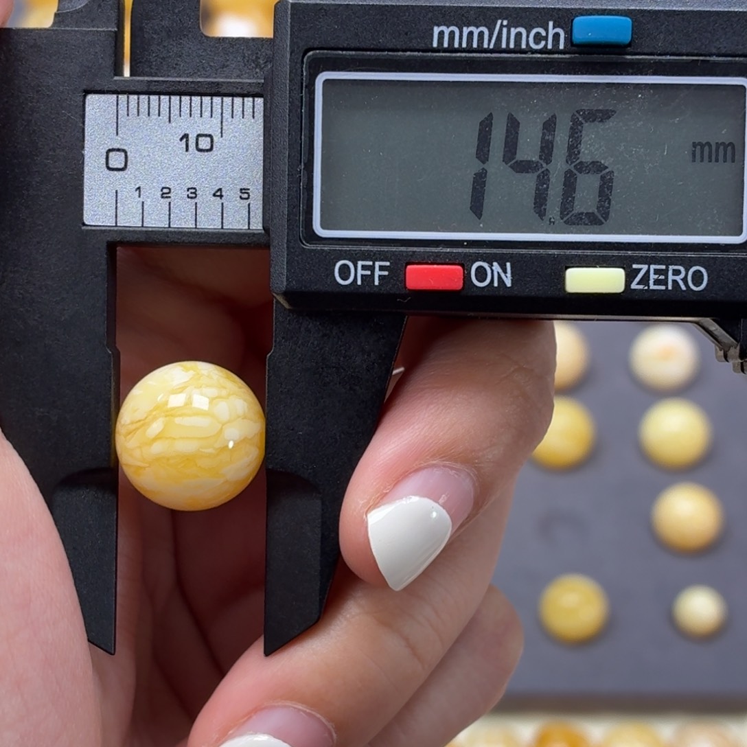 风***城琥珀未镶嵌裸石14.6mm