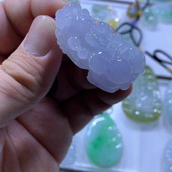 翡翠颈饰未镶嵌天然翡翠A货吊坠