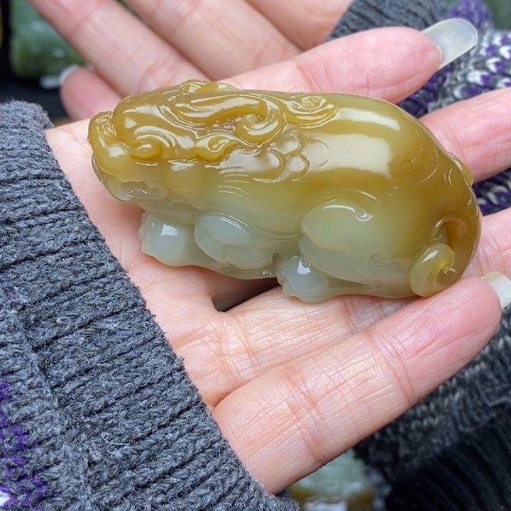 和田玉把件未镶嵌点***点