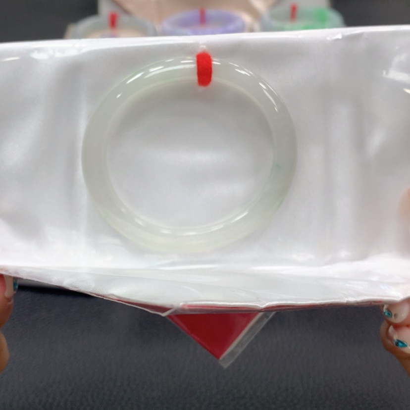 【闪购商品】翡翠手镯未镶嵌翡翠