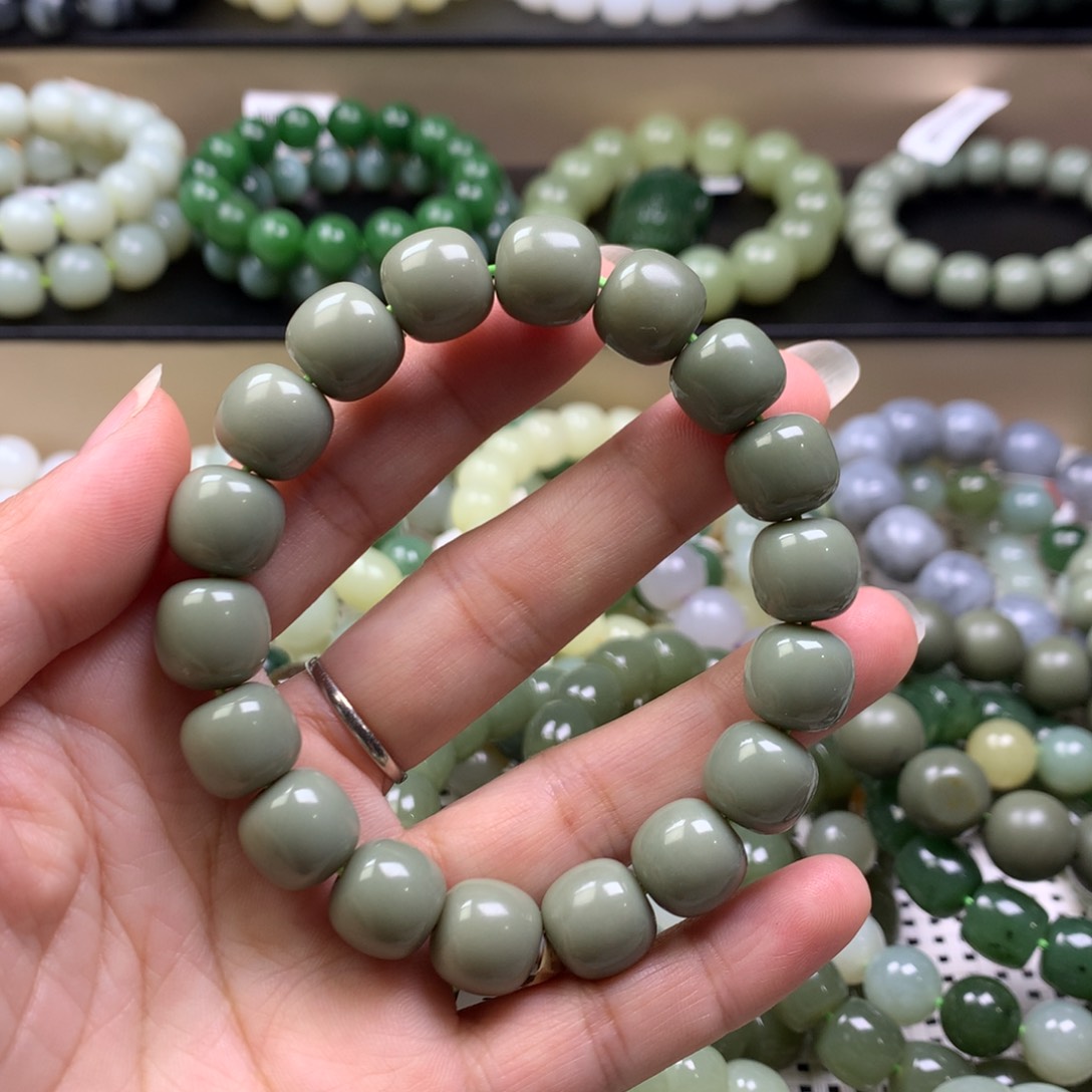 和田玉手链未镶嵌