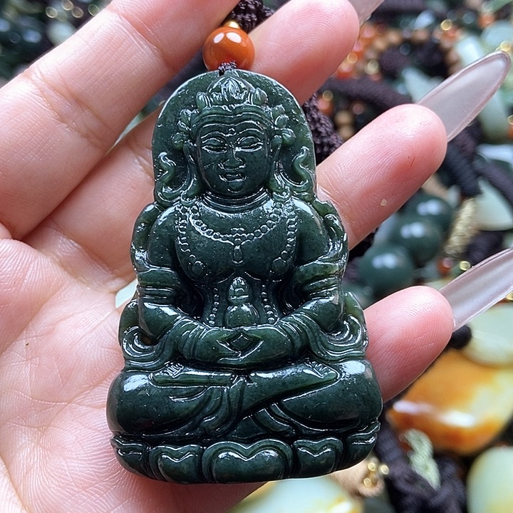 和田玉颈饰未镶嵌微瑕