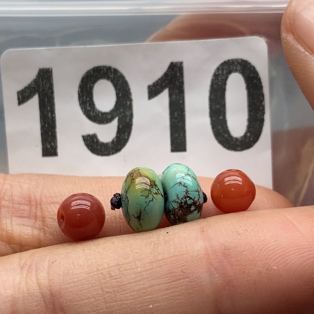 南红玛瑙颈饰未镶嵌