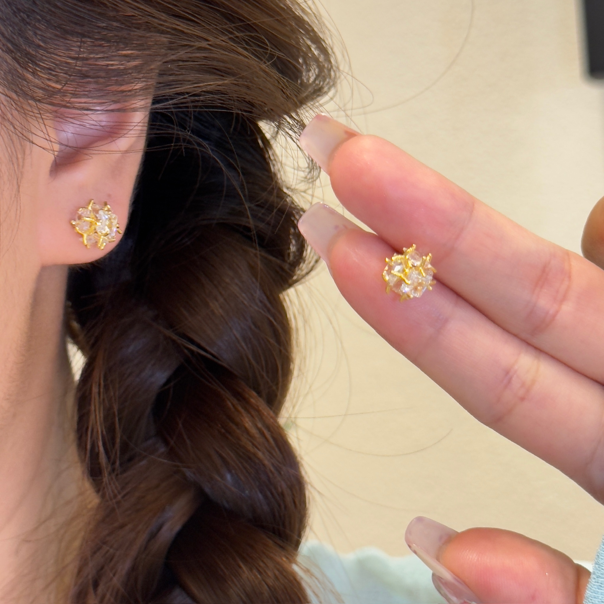 铜合金锆石耳饰 超闪锆石轻奢耳钉气质百搭睡觉免摘款耳钉女小众