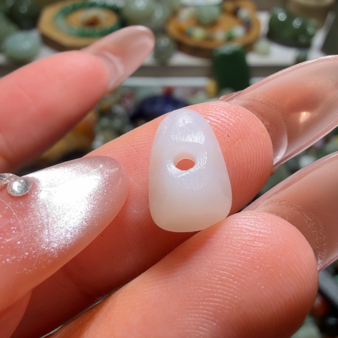 和田玉未镶嵌珠宝奇石