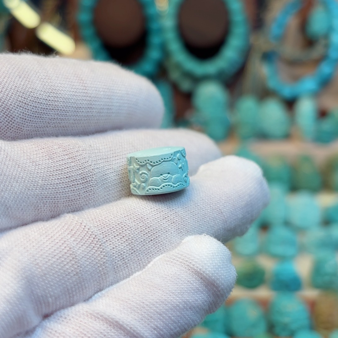 绿松石配饰未镶嵌