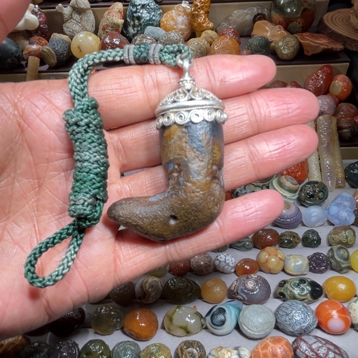 手工艺品琉璃蒙古靴