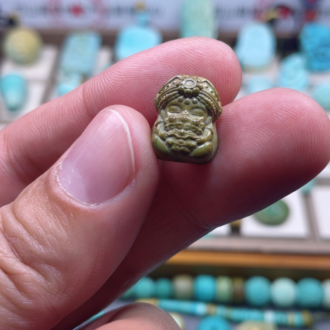 绿松石配饰未镶嵌