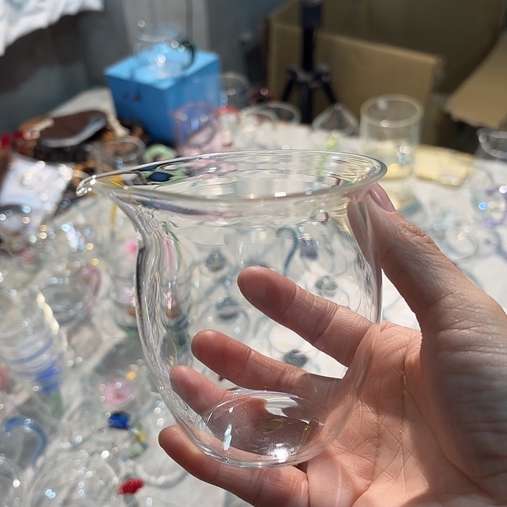 天辰无耳公杯。              