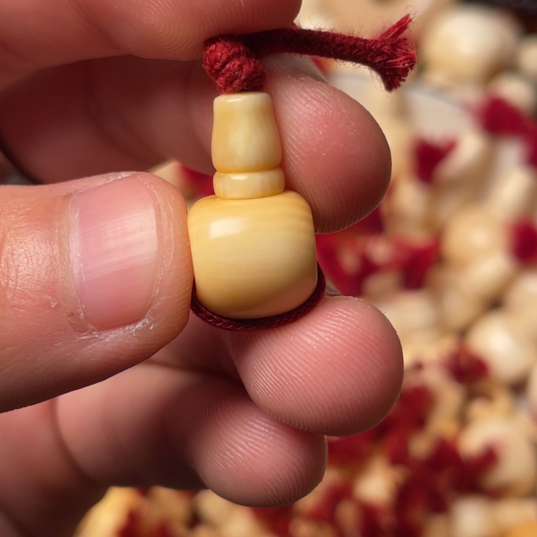津***苑牛骨吊坠哈哈哈哈哈哈哈哈哈哈哈