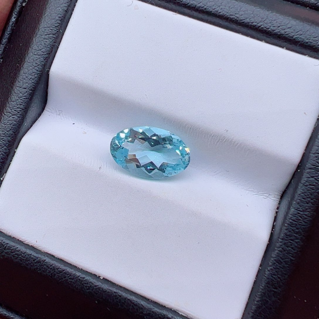 海蓝宝石裸石1.91克拉