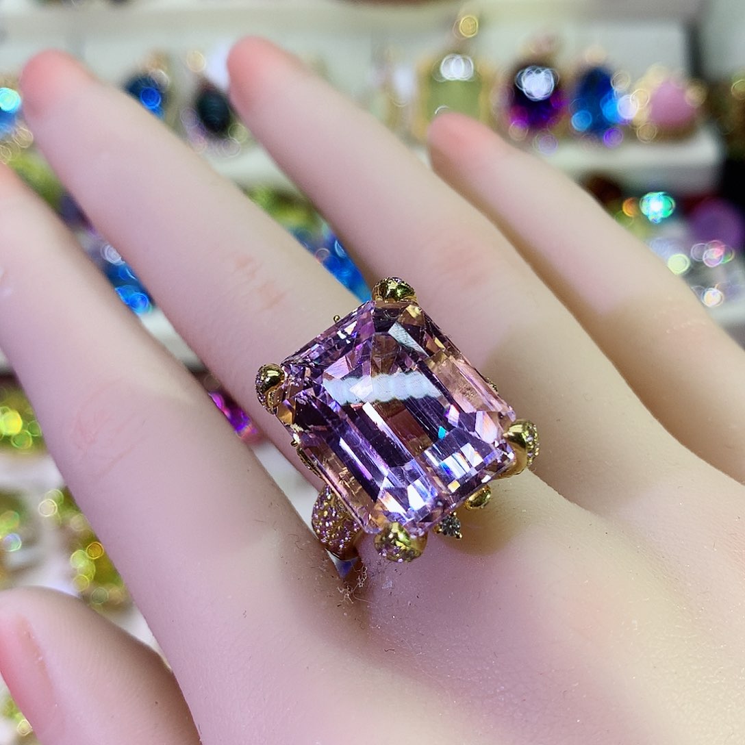 锂辉石戒指9K金镶嵌