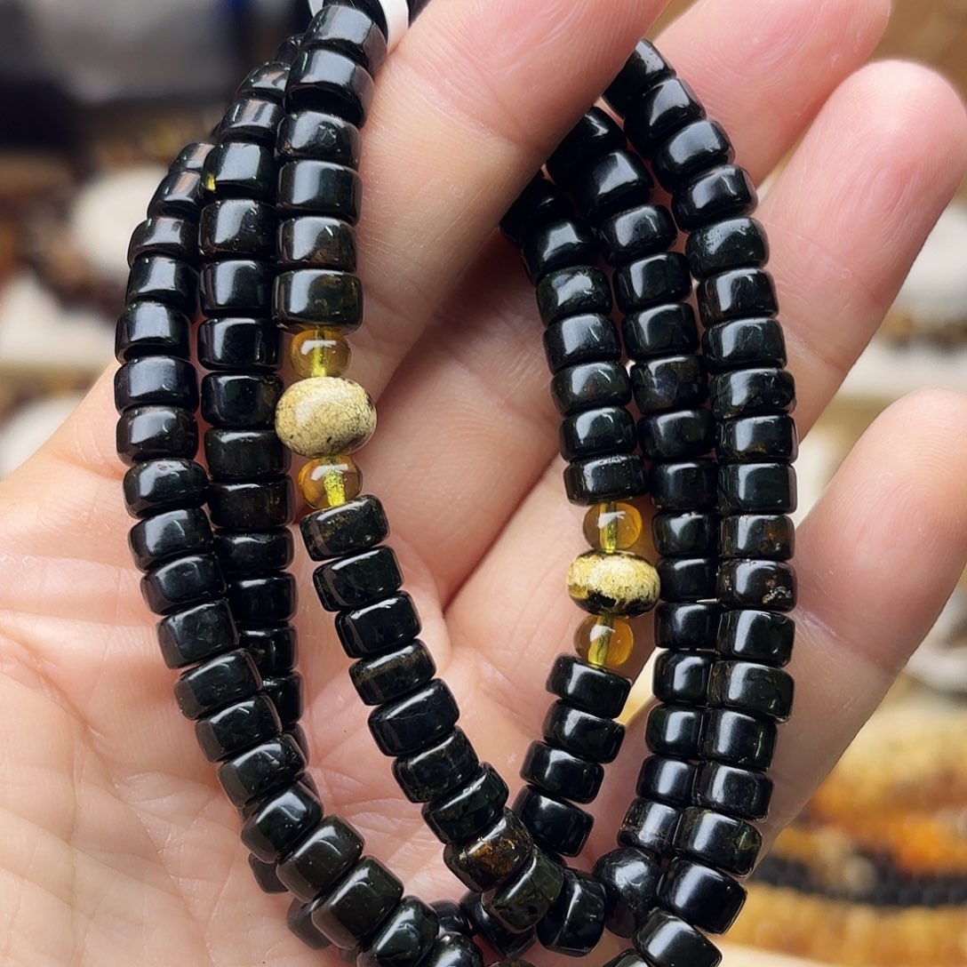 琥珀未镶嵌裸石七91634