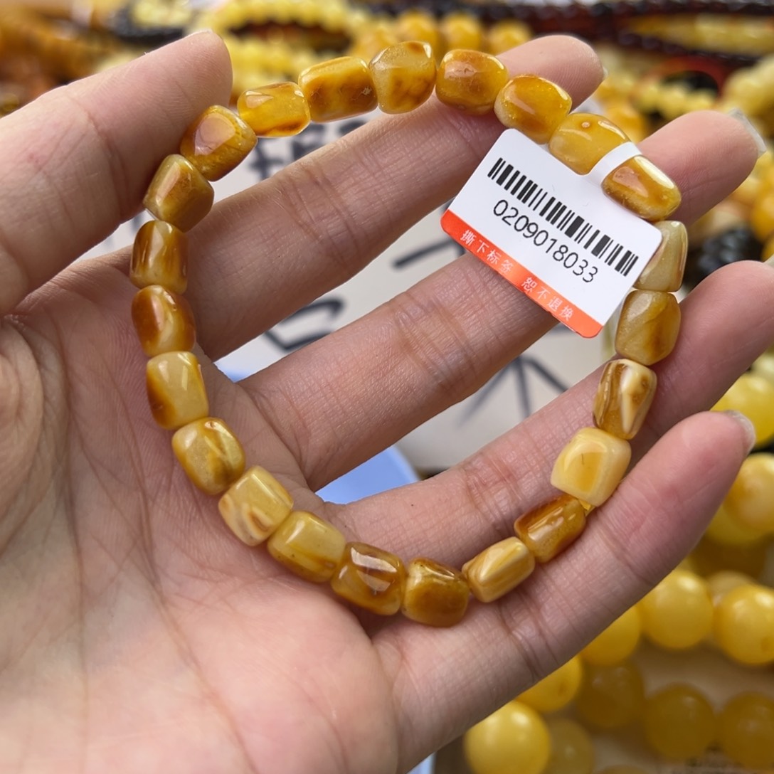 琥珀珠宝奇石未镶嵌