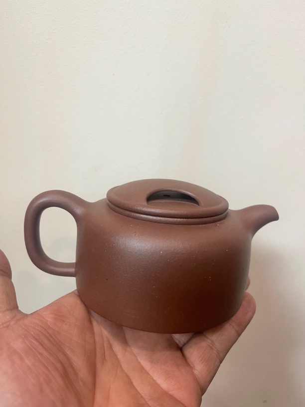 宜兴紫砂壶半手工，260cc左右