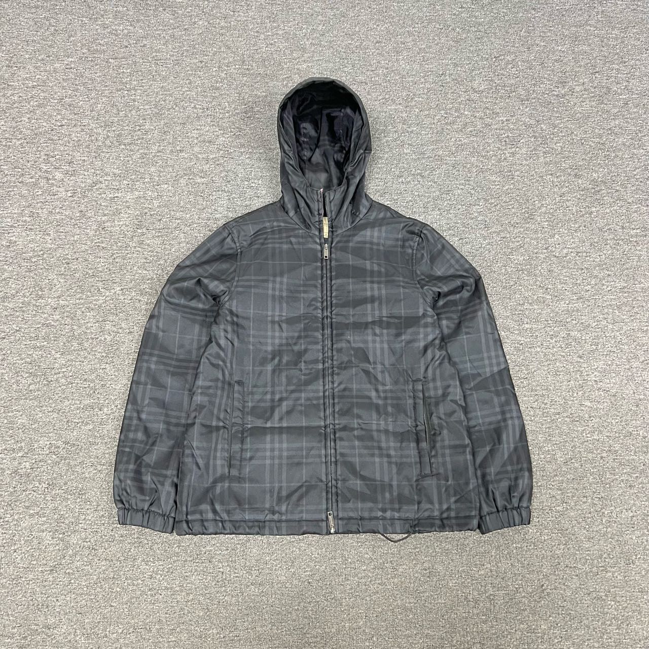 99新 BURBERRY/博柏利 Burberry 格纹冲锋衣s码