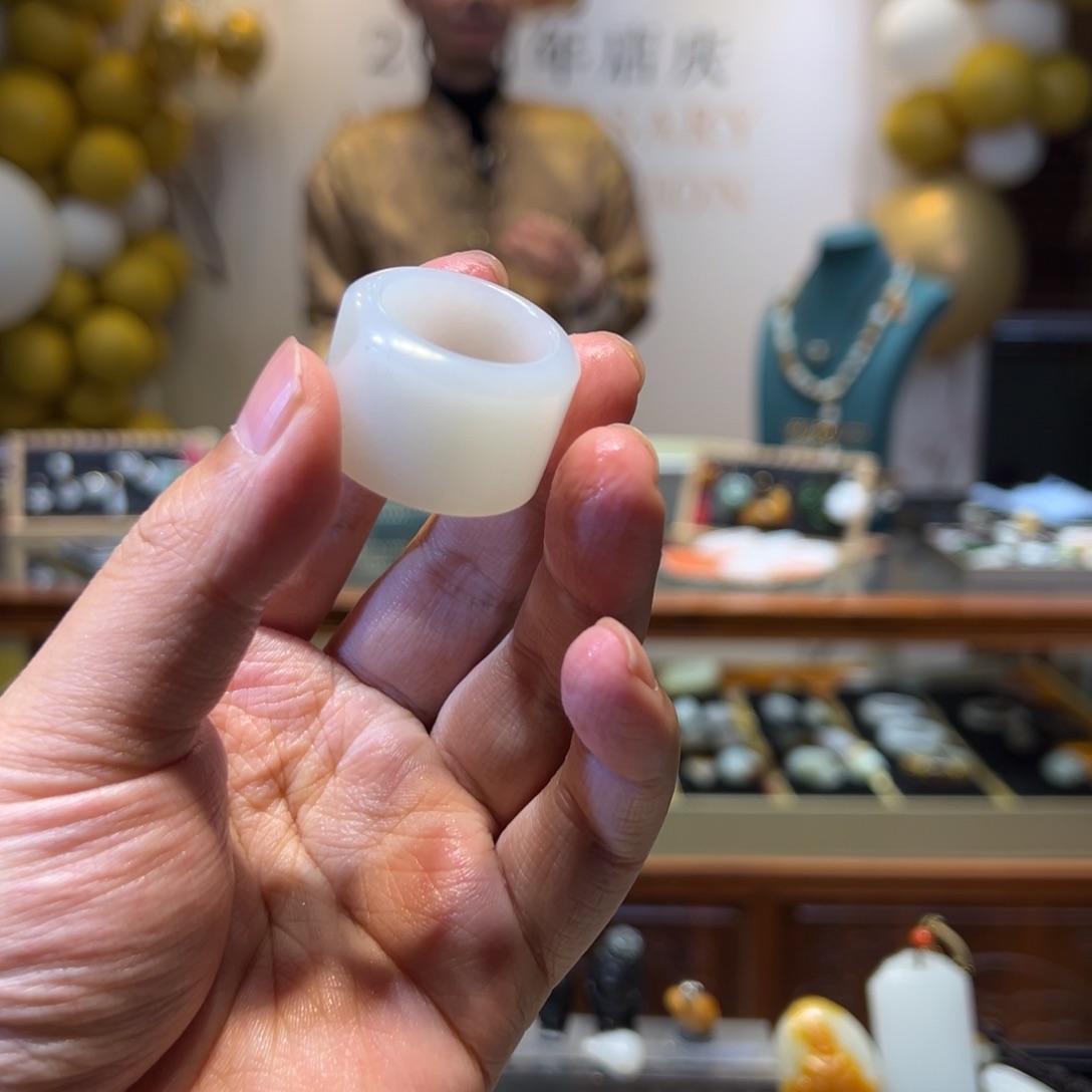 和田玉戒指未镶嵌21直径