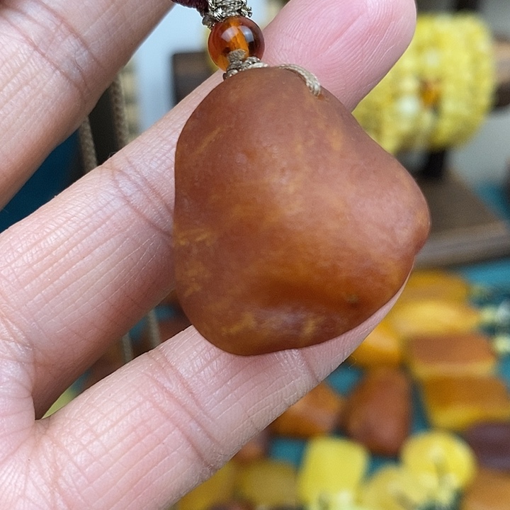 蜜蜡未镶嵌颈饰吊坠