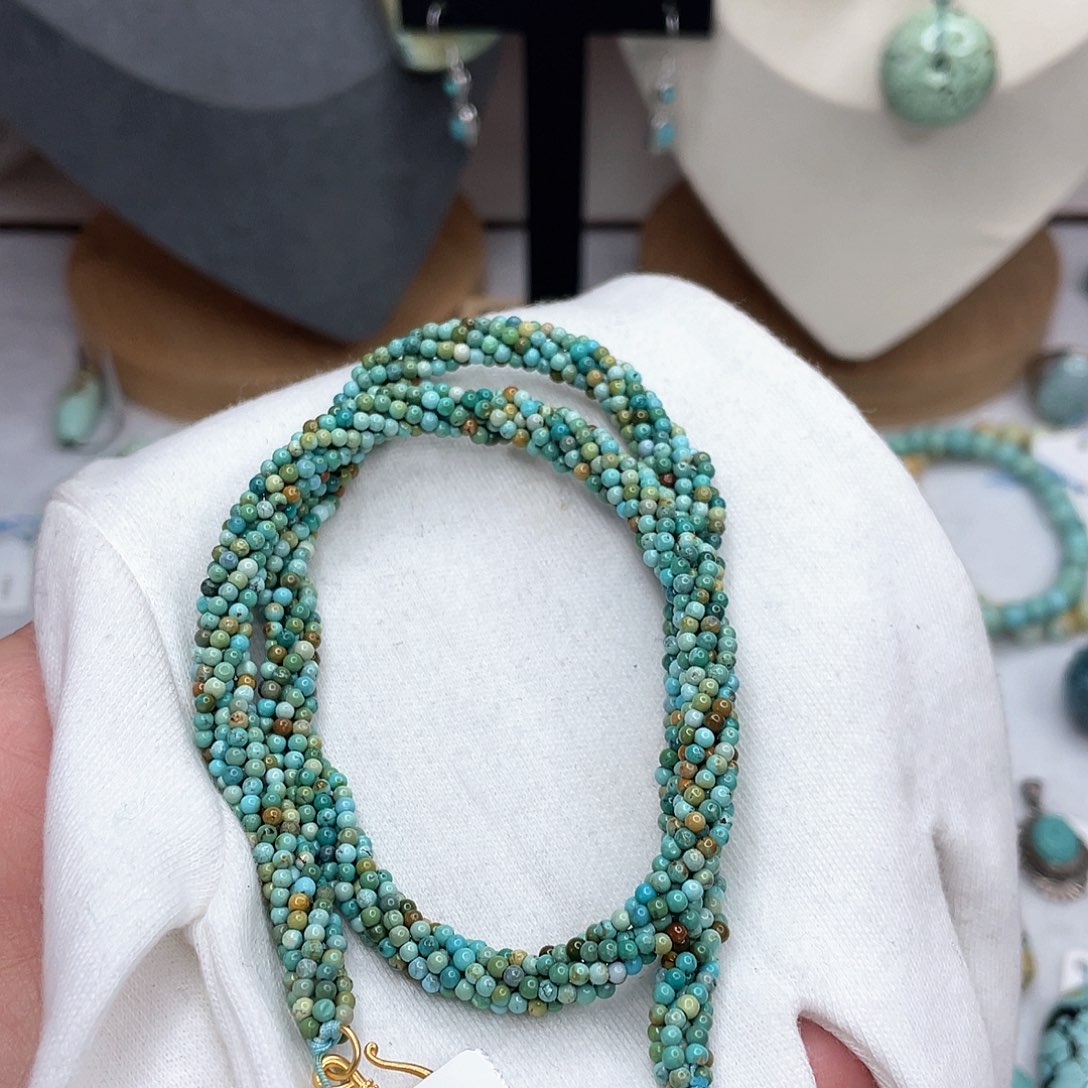 绿松石绿松石未镶嵌