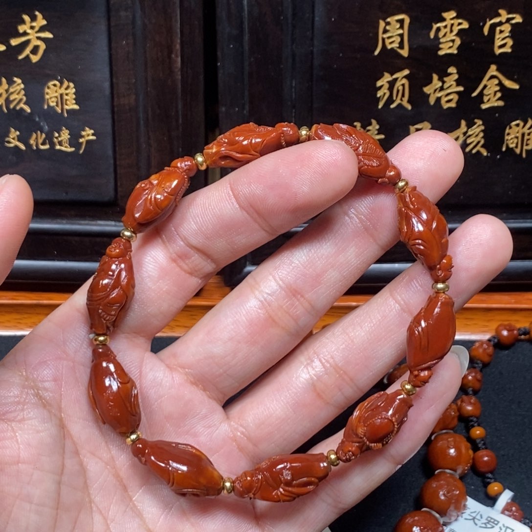 夏***橄榄核吊坠Dhd站立弥勒