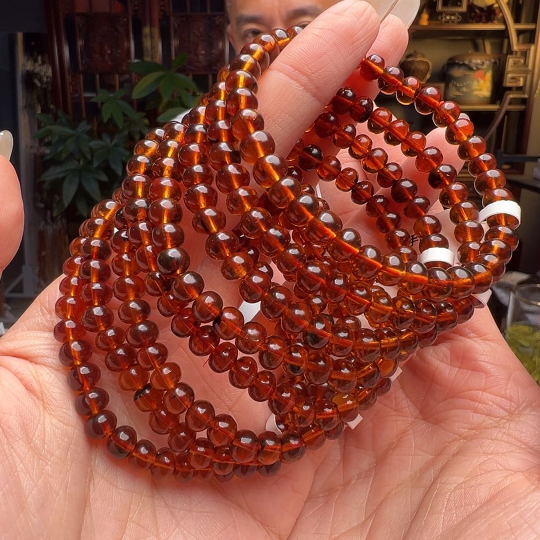 琥珀未镶嵌裸石抚顺琥珀10554六多样性发其一