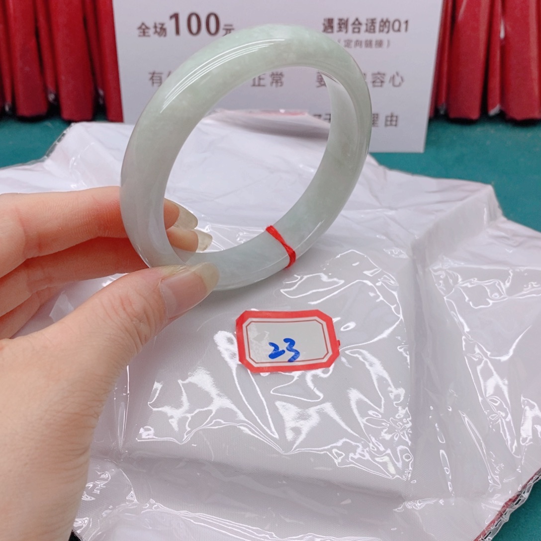 翡翠手镯未镶嵌阿*23333333