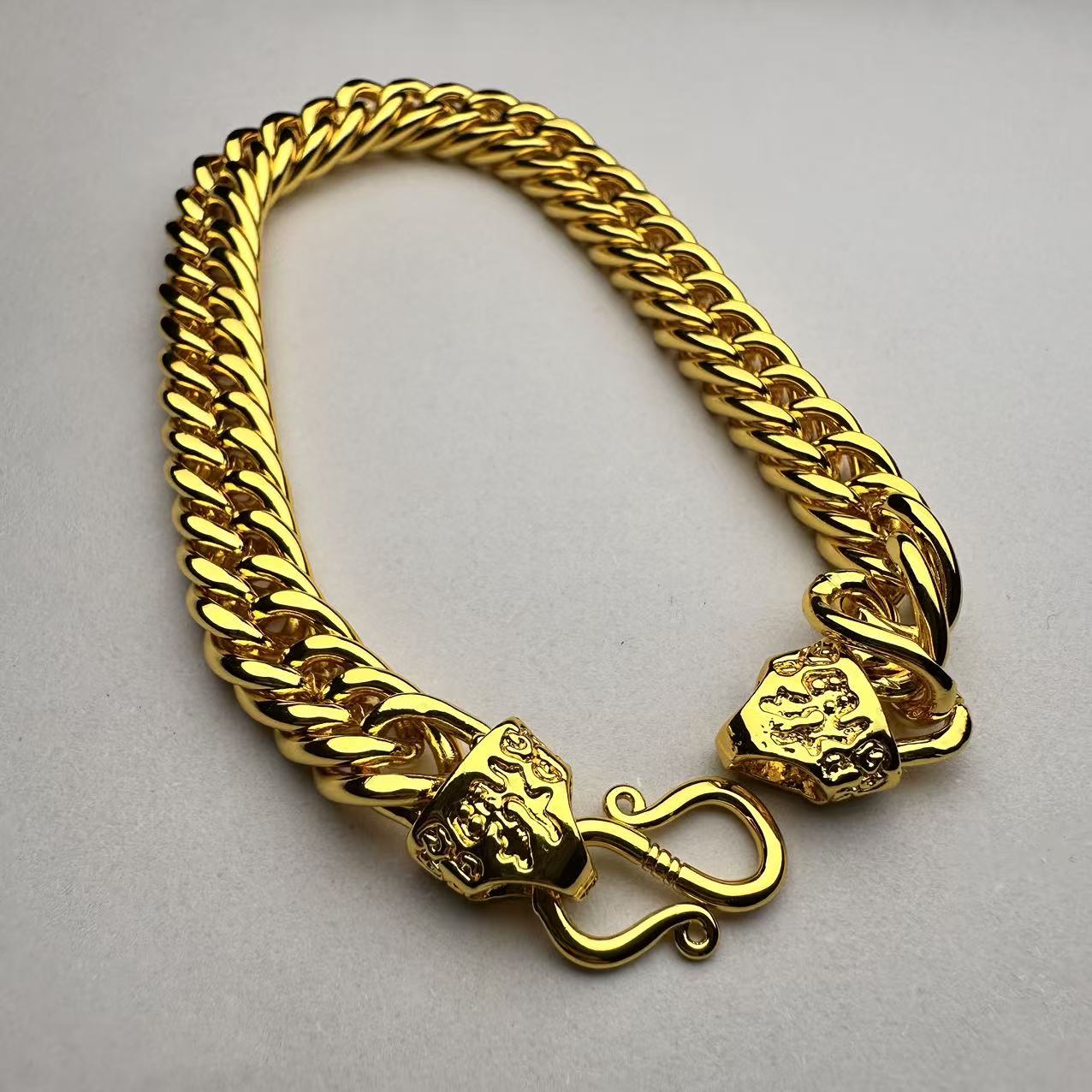 禧乐臻奢品高端手链t063