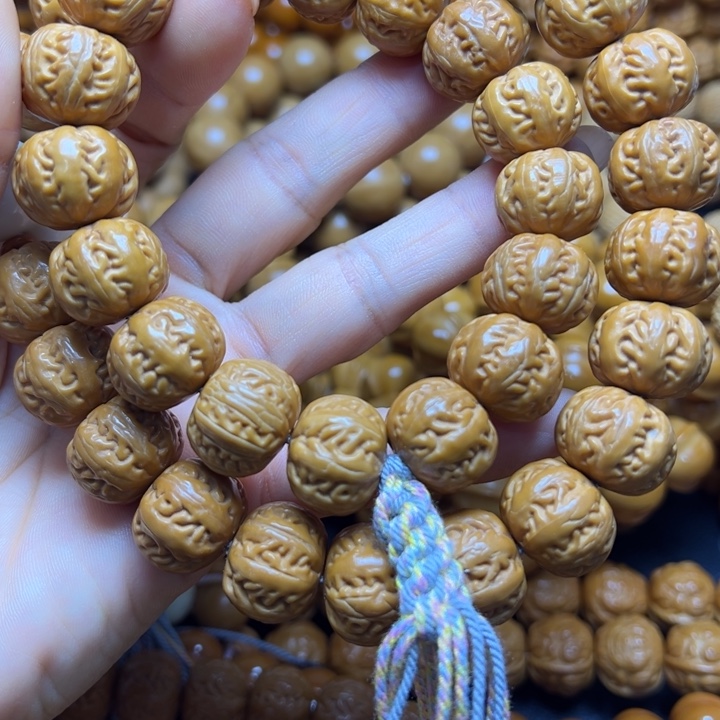 吊坠橄榄核聚宝盆