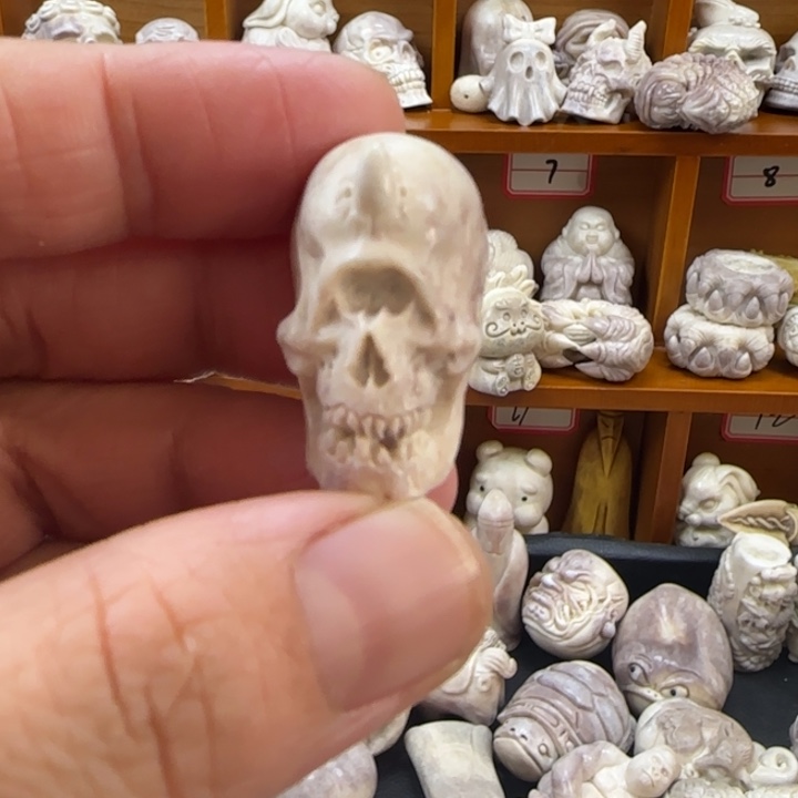 非金属配饰鹿角雕刻骷髅