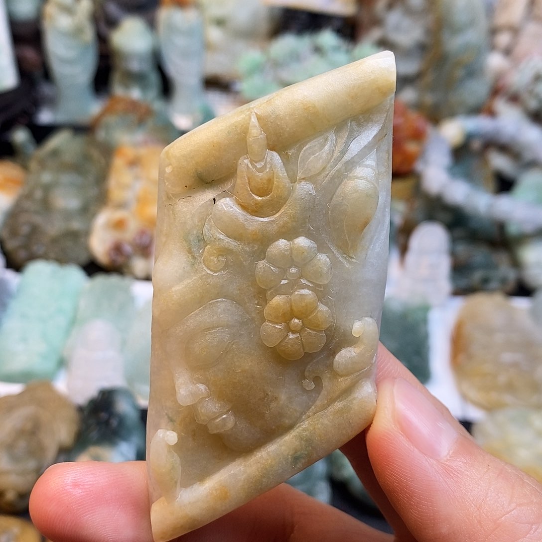 定制翡翠未镶嵌特色53