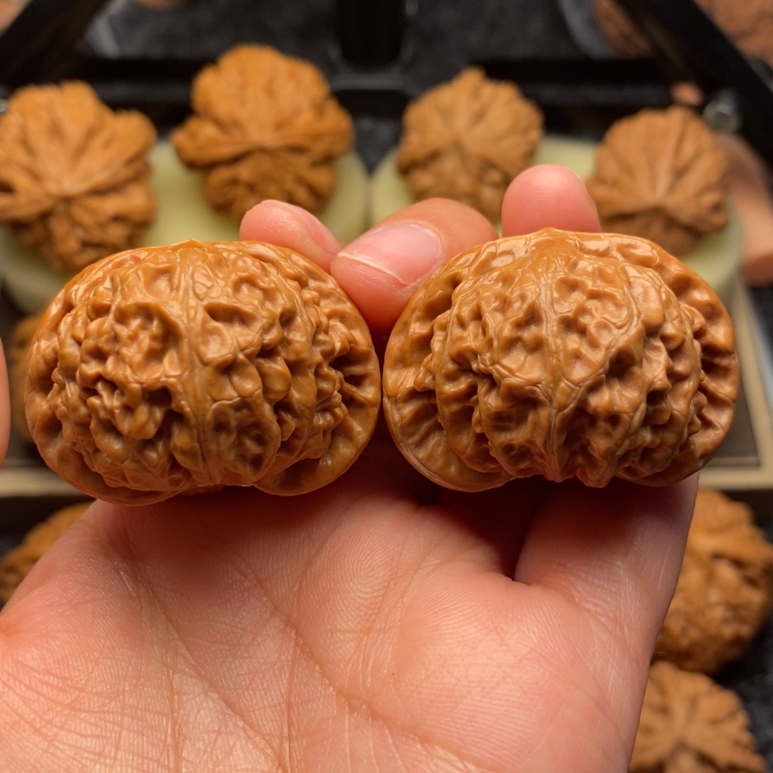 文玩核桃把件精品宫灯39