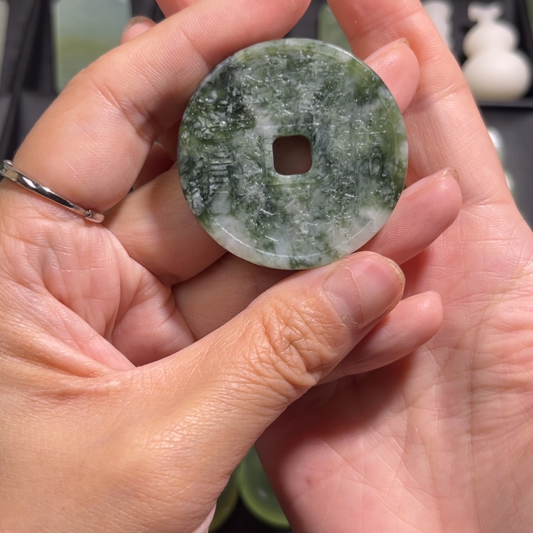 蛇纹石玉未镶嵌吊坠(不含链)