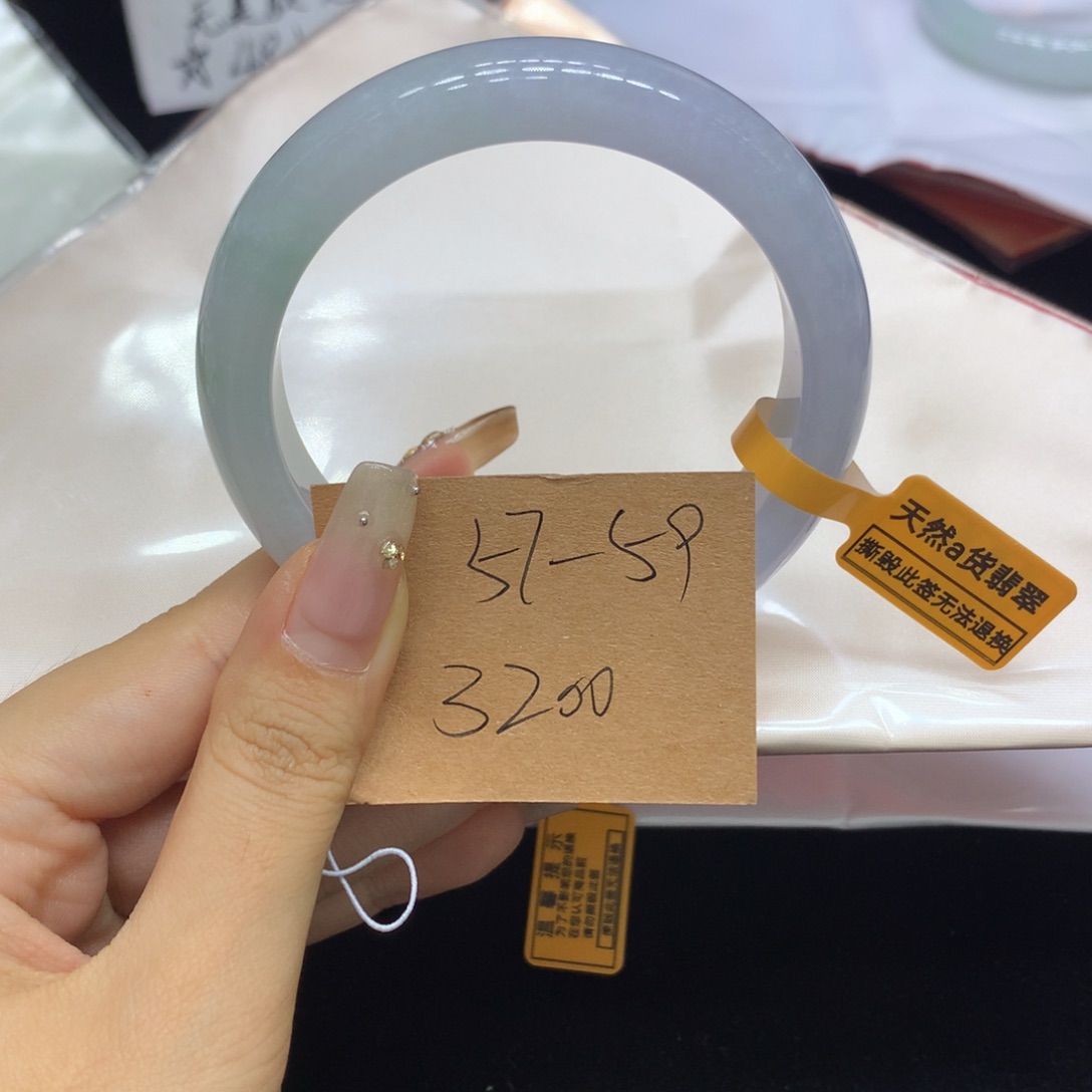 红***～翡翠未镶嵌手镯天然翡翠