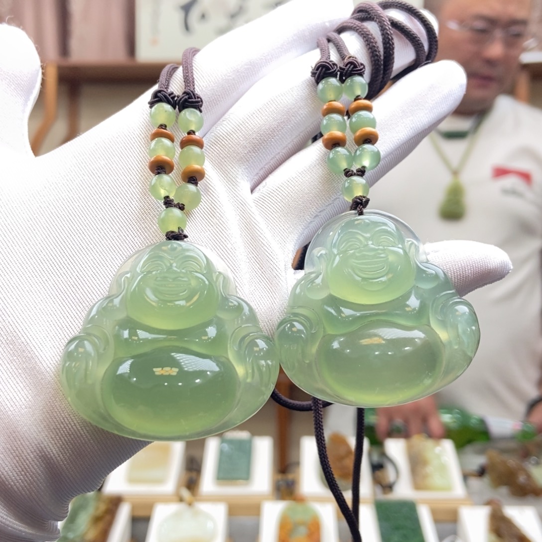 蛇纹石玉未镶嵌颈饰多样性发一件