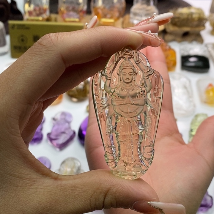 水晶颈饰未镶嵌万****