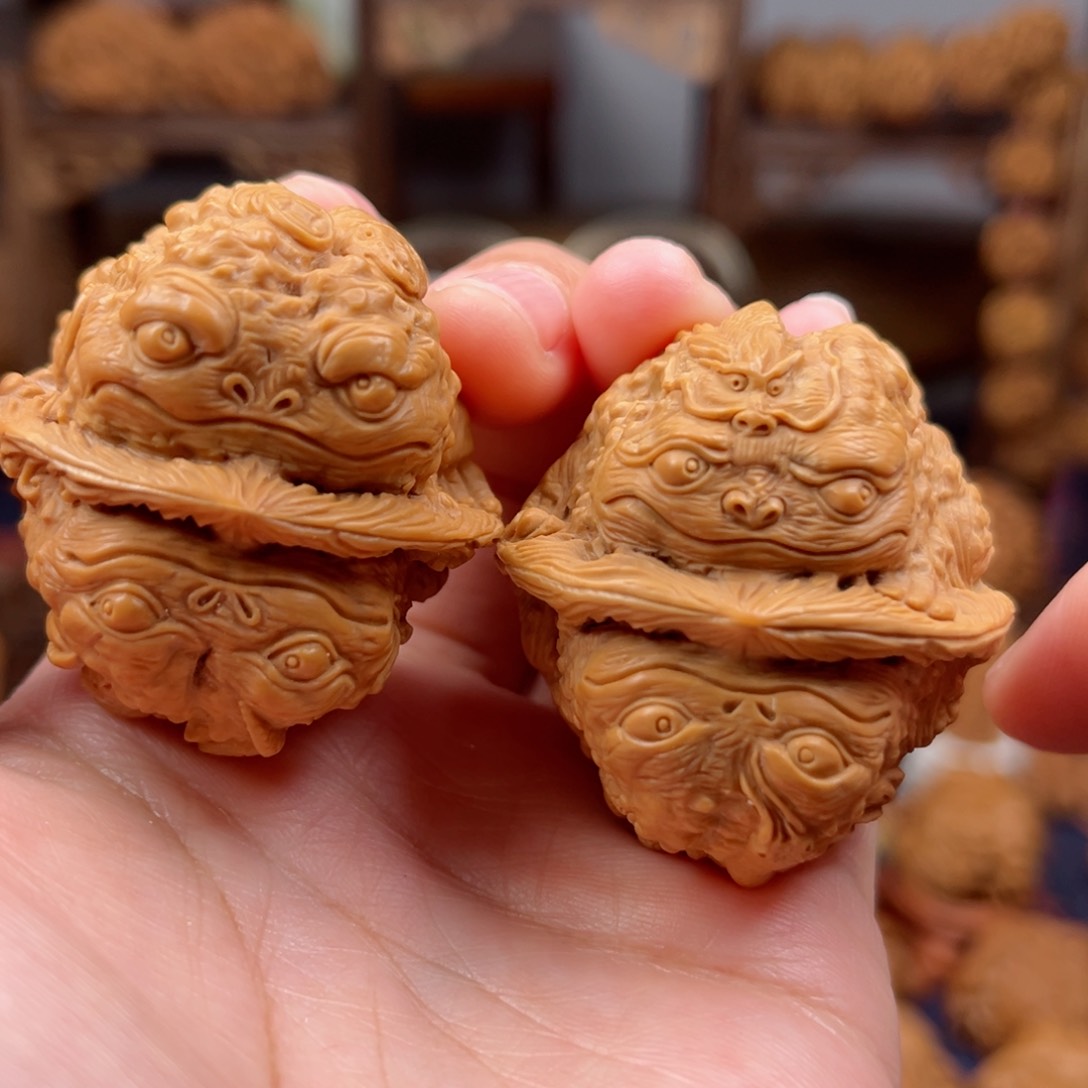 核桃把件五毒金蟾