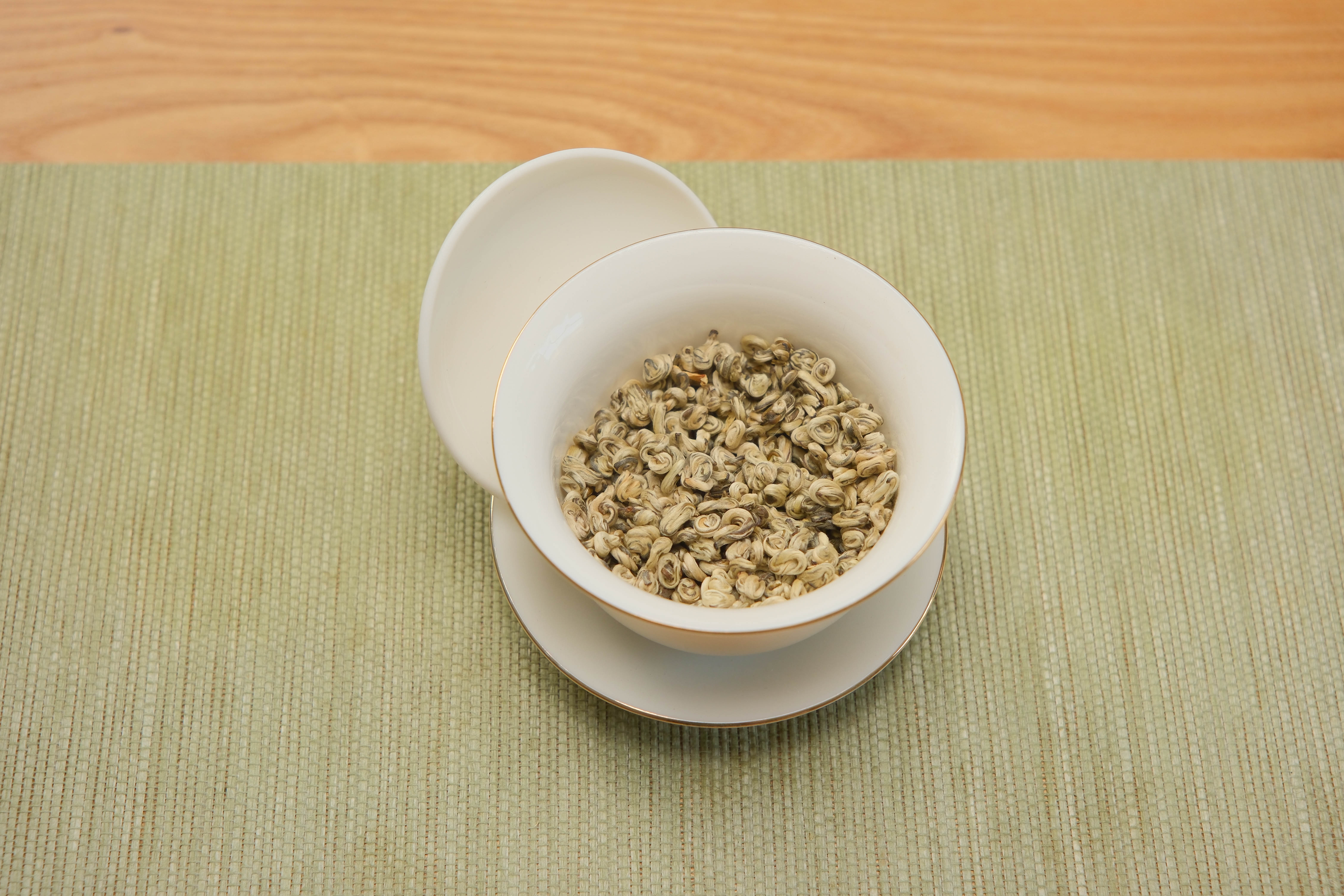 2025年新茶茉莉花茶白雪螺云南茶坯