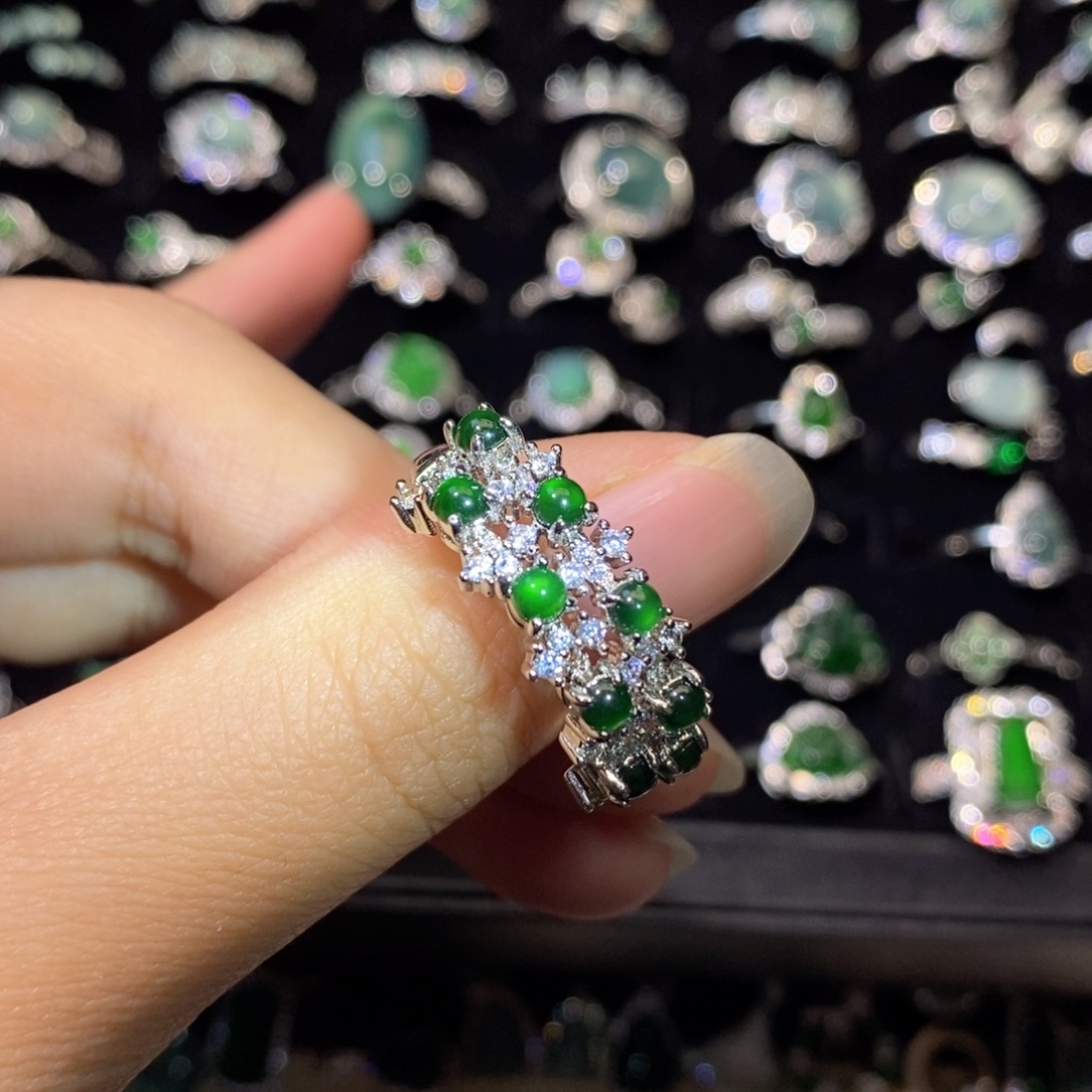 翡翠未镶嵌颈饰天然