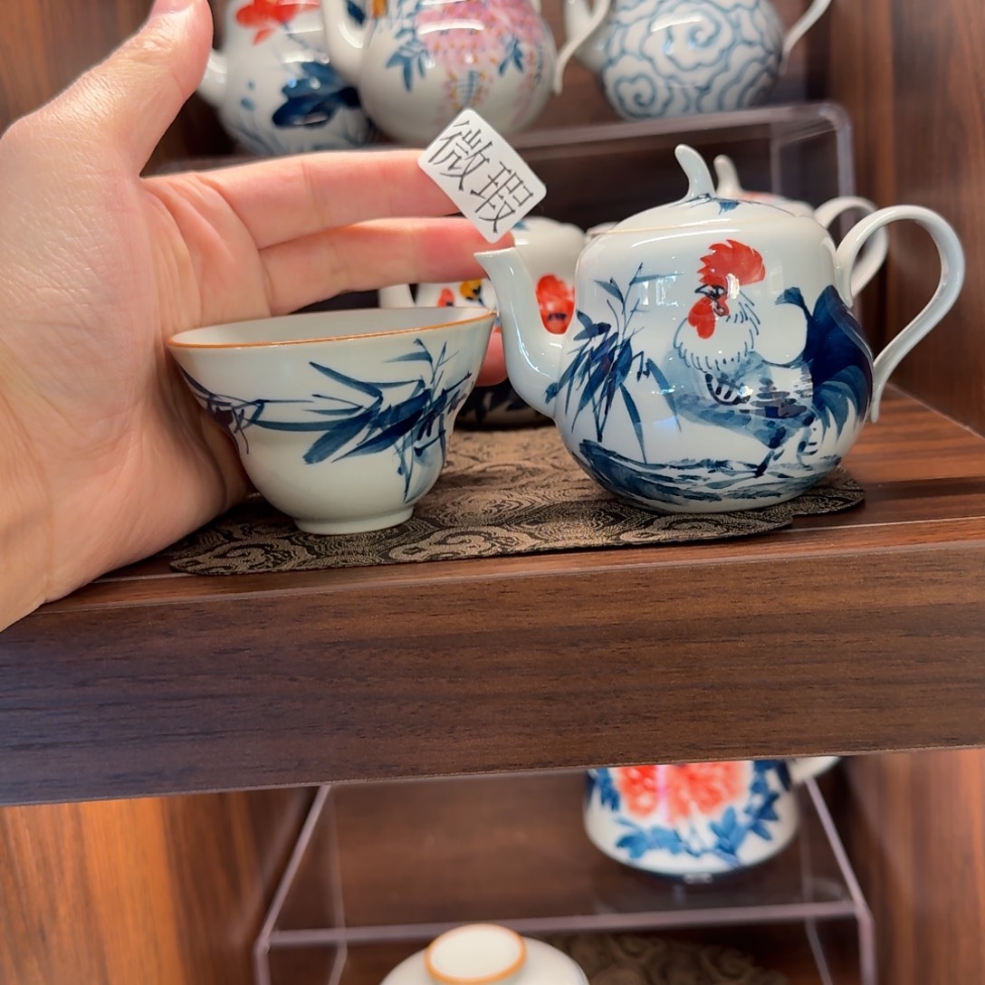 釉下手绘茶具微瑕