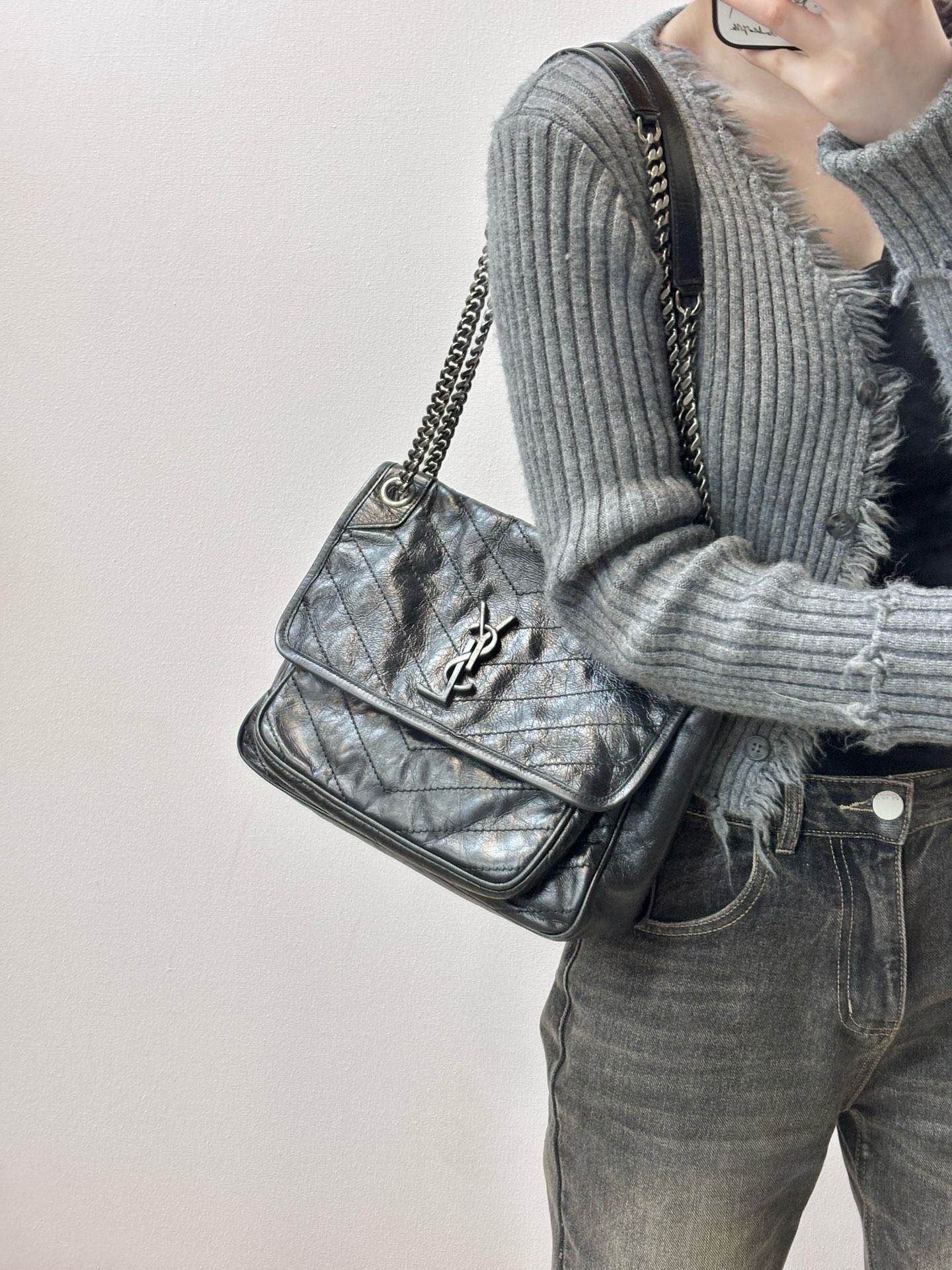 95新 YSL/圣罗兰 ysl 黑色油蜡niki斜挎包