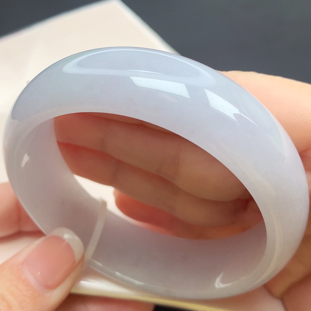 翡翠手镯未镶嵌08n n n n n n n n